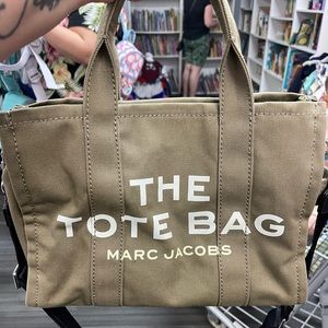 Marc Jacob medium size tote bag